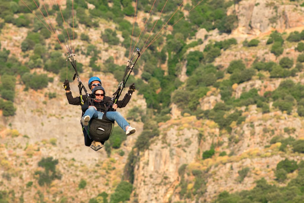 Ras Al Khaimah holiday guide with Jebel Jais mountain views and attractions